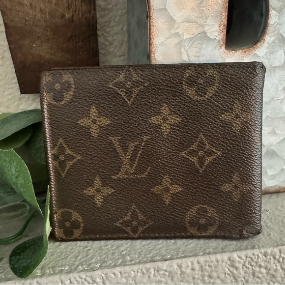 - Louis Vuitton, men's monogram, bifold, wallet, vintage - Picture 3 of 15